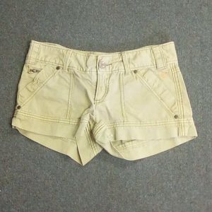 Back belt shorts